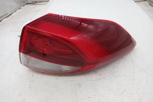 2016 Hyundai Tucson Passenger RH Tail Lamp Quarter Panel Mounted OEM used OEM tail light assembly