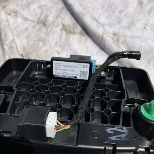 2023-2024 Honda HRV Used Overhead Console 8325AT90A200