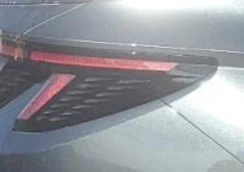 2022-2024 Hyundai Tucson RH Passenger Quarter Panel Mounted Tail Light Lamp OEM used OEM tail light assembly