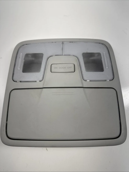 2010 Hyundai Tucson Used Overhead Console