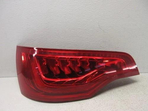 2010-2015 Audi Q7 Driver LH Gate Mounted Tail Lamp OEM OEM used OEM tail light assembly
