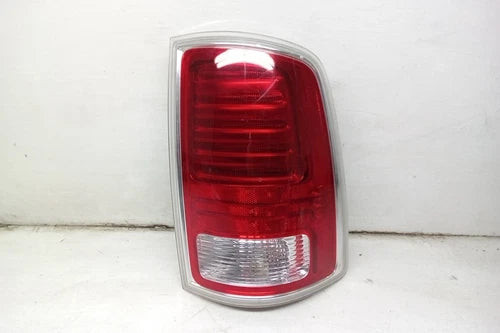 18 2018 Dodge Ram 1500 Passenger RH Tail Light Lamp OEM used OEM tail light assembly