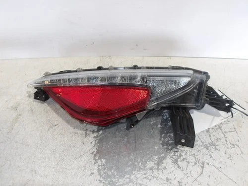 2017-2022 Toyota Prius Passenger RH Tail Light Lamp OEM used OEM tail light assembly