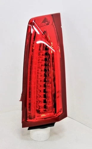 2013 Cadillac ATS Passenger RH Tail Lamp Light 61K OEM used OEM tail light assembly