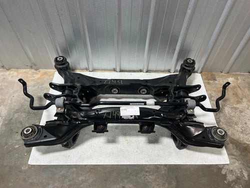 2017-2020 JAGUAR F-PACE 2.0L AWD REAR SUSPENSION CROSSMEMBER SUBFRAME FRAME OEM used OEM rear subframe and crossmember