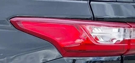 2018-2021 Chevrolet Traverse LH Driver Quarter Panel Mounted Tail Light Lamp OEM used OEM tail light assembly