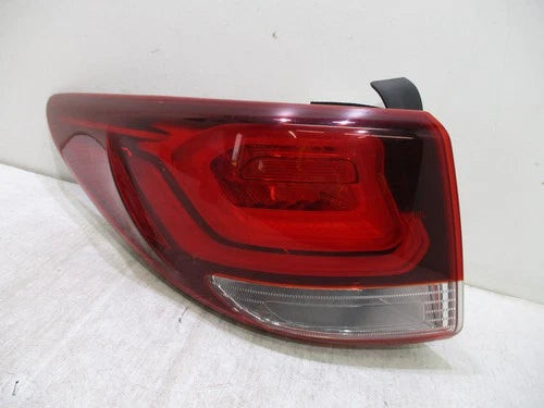 2017-2019 Hyundai Santa Fe LH Driver Quarter Panel Mounted Tail Light Lamp OEM used OEM tail light assembly