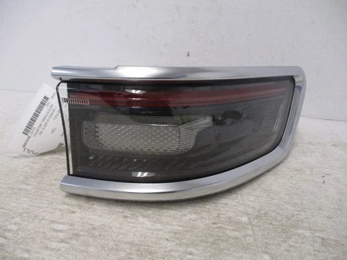 2022 Jeep Grand Wagoneer Passenger RH Tail Lamp OEM used OEM tail light assembly