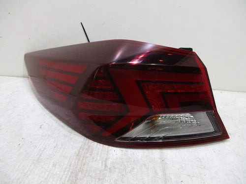 2019 2020 Hyundai Elantra Sedan Sport 1.6LT Driver LH LED Tail Lamp OEM used OEM tail light assembly