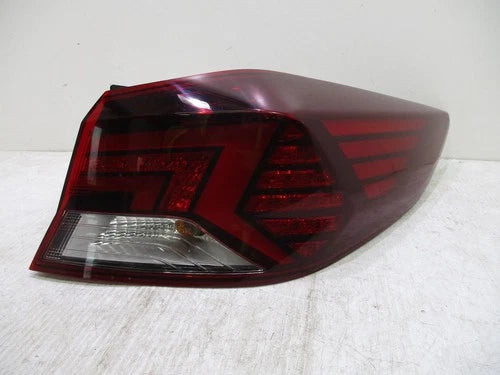 2019 2020 Hyundai Elantra Sedan Sport 1.6LT Passenger RH LED Tail Lamp OEM used OEM tail light assembly