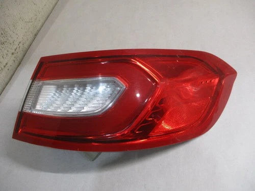 16 17 18 Lincoln MKX RH Passenger Outer Tail Brake Light Lamp OEM OEM used OEM tail light assembly