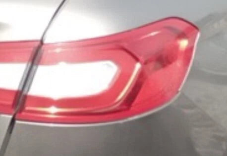 2016-2018 Lincoln MKX Passenger RH Side Tail Lamp Quarter Mounted OEM used OEM tail light assembly