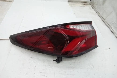2021 Chevrolet Blazer Driver LH Tail Lamp Quarter Panel Mounted OEM used OEM tail light assembly