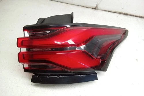 22 2022 Chevrolet Traverse Passenger RH Quarter Mounted Tail Light Lamp OEM used OEM tail light assembly