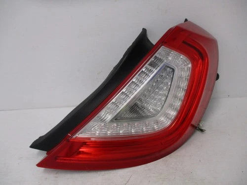2013 2014 2015 2016 Lincoln MKS Passenger RH Tail Lamp OEM used OEM tail light assembly