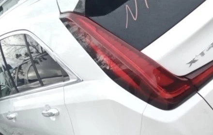 19-24 Cadillac XT4 Left Driver Quarter Mounted Tail Light Lamp OEM OEM used OEM tail light assembly