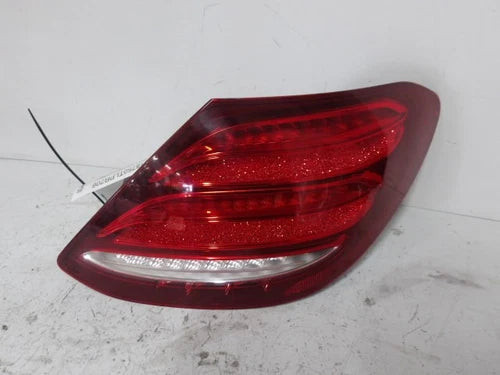 2017-2020 Mercedes-Benz E-Class Passenger RH Tail Light Lamp OEM used OEM tail light assembly