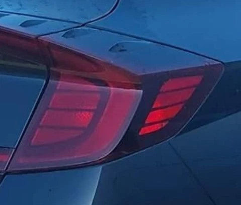 2020-2023 Hyundai Sonata RH Passenger Quarter Panel Mounted Tail Light Lamp OEM used OEM tail light assembly