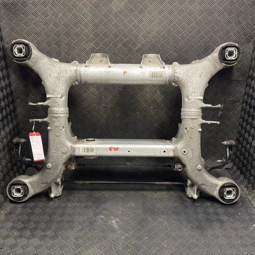 ?OEM 2011 - 2016 BMW F10 528I 535I Rear Subframe Sub Frame Crossmember used OEM rear subframe and crossmember
