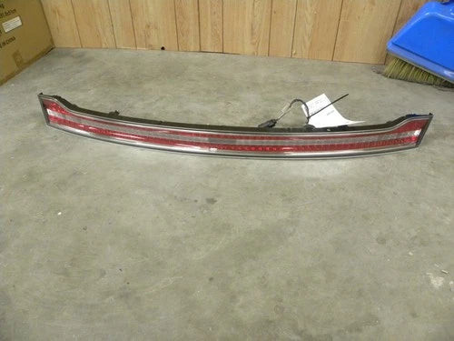 2014-2020 Lincoln MKZ Center Decklid Mounted Tail Lamp OEM used OEM tail light assembly