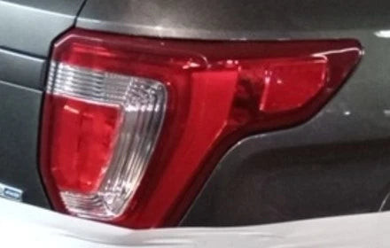16 17 18 19 Ford Explorer Passenger RH Quarter Mounted Tail Lamp Light OEM used OEM tail light assembly