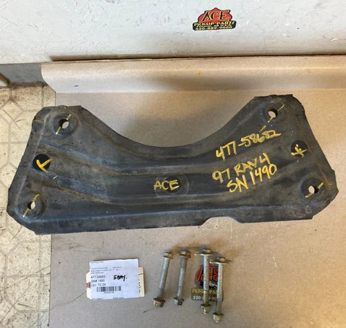 96-00 Toyota RAV4 4X2 4X4 REAR Carrier Bracket Subframe Crossmember OEM used OEM subframe bracket and support