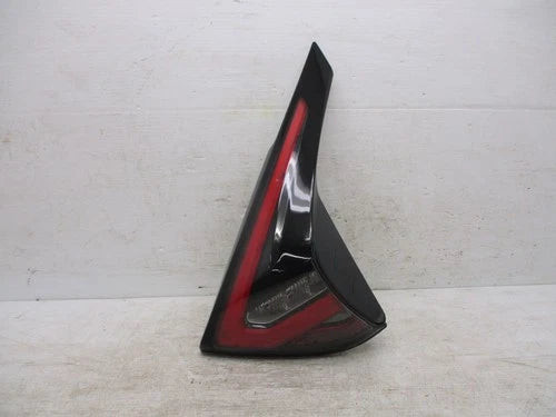19 20 21 22 23 24 Nissan Murano Passenger RH Tail Lamp Liftgate Mounted OEM OEM used OEM tail light assembly