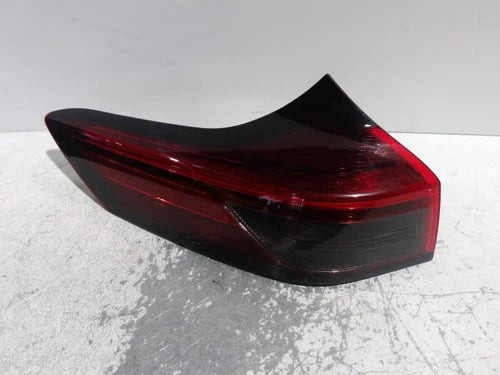 2021-2024 Nissan Rogue Driver LH Tail Light Lamp OEM used OEM tail light assembly