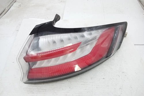 2020 Ford Edge Driver LH Tail Lamp Quarter Panel Mounted OEM used OEM tail light assembly