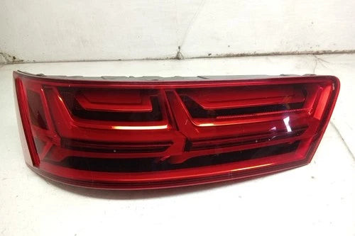 17 2017 Audi Q7 Driver LH Gate Mounted Tail Light Lamp OEM used OEM tail light assembly