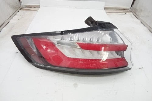2021 Ford Edge Driver LH Tail Lamp Quarter Panel Mounted OEM used OEM tail light assembly