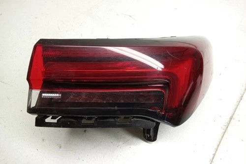 23 223 Buick Envision Passenger RH Quarter Mounted Tail Light Lamp OEM used OEM tail light assembly