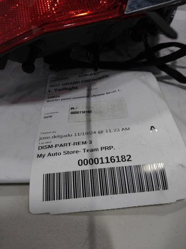 2017 Jeep Grand Cherokee Quarter Panel Mount Used OEM Left Tail Light Assembly used OEM tail light assembly