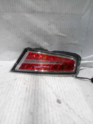 2016 Lincoln Mkz Quarter Panel Mounted Righ Used OEM Right Tail Light Assembly used OEM tail light assembly