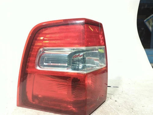 2007 Ford Expedition Left Used OEM Left Tail Light Assembly used OEM tail light assembly