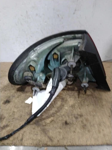 2003 Buick Lesabre Quarter Panel Mounted Ri Used OEM Right Tail Light Assembly used OEM tail light assembly