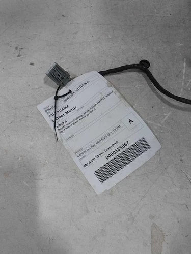 2013 GMC Acadia Power Manual Folding W/Turn Signal O Used OEM Left Door Mirror used OEM door mirror