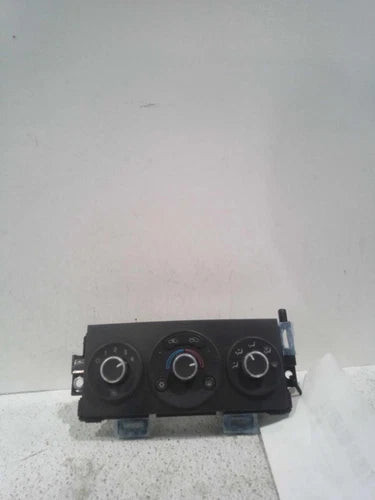 2006 Pontiac G6 Manual Control Opt C60 Used OEM A/C Selector Switch used OEM A/C climate control module