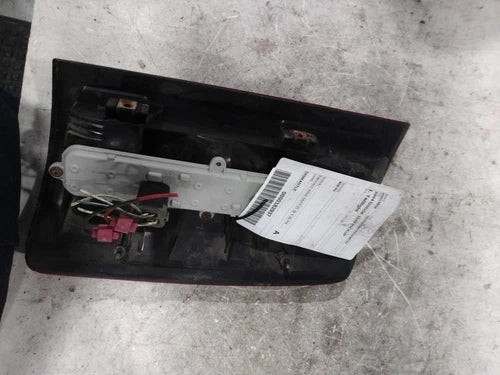 2004 Dodge 1500 Pickup Left Used OEM Left Tail Light Assembly used OEM tail light assembly