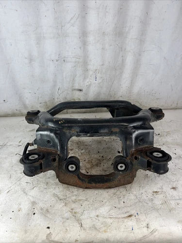 ☑️01-06 BMW E46 325Ci 325i Rear Suspension Axle Differential Subframe Cradle OEM used OEM differential and carrier assembly