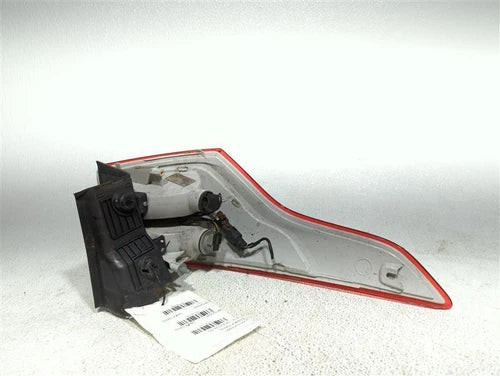 2014 Ford Escape Quarter Panel Mounted Righ Used OEM Right Tail Light Assembly used OEM tail light assembly