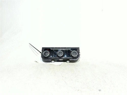 2010 Volkswagen Golf Gti W/AC Dual Zone Climatron Used OEM A/C Selector Switch used OEM A/C climate control module