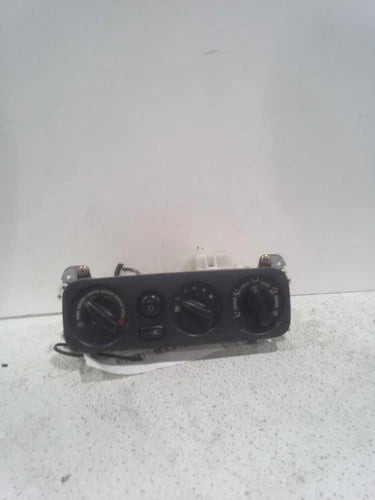 2001 Mitsubishi Montero Sport Front Used OEM A/C Selector Switch used OEM A/C climate control module