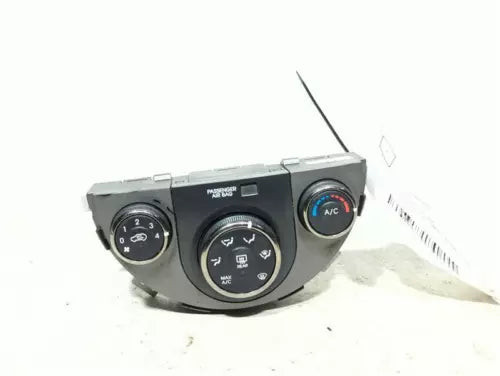 2011 Kia Soul W/AC Manual W/Satin Metal Finish Gr Used OEM A/C Selector Switch used OEM A/C climate control module