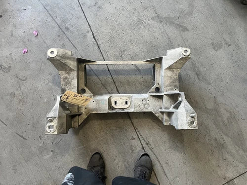 1999-2004 C5 Chevrolet Corvette Oem Rear Sub Subframe Differential Cradle 99-04 used OEM differential and carrier assembly