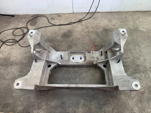 1999-2004 C5 Chevrolet Corvette Oem Rear Subframe Sub Frame Suspension 99-04 used OEM rear subframe and crossmember