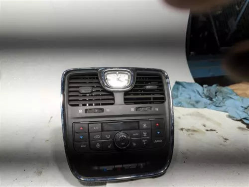 2011 Chrysler Town & Country AC Front Dash Mounte Used OEM A/C Selector Switch used OEM A/C climate control module