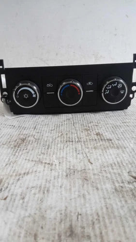 2010 Chevrolet Silverado 1500 A/C Selector Switch White Used OEM A/C Climate Control Modules used OEM A/C climate control