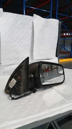 2012 Chevrolet Equinox Power Paint to Match Opt DL8 Used OEM Right Door Mirror used OEM door mirror