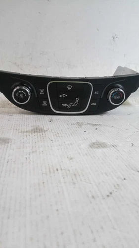 2017 Chevrolet Malibu Black A/C Selector Switch Salvage Used OEM A/C Climate Control Modules used OEM A/C climate control